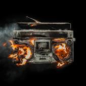 Album art Revolution Radio by Green Day